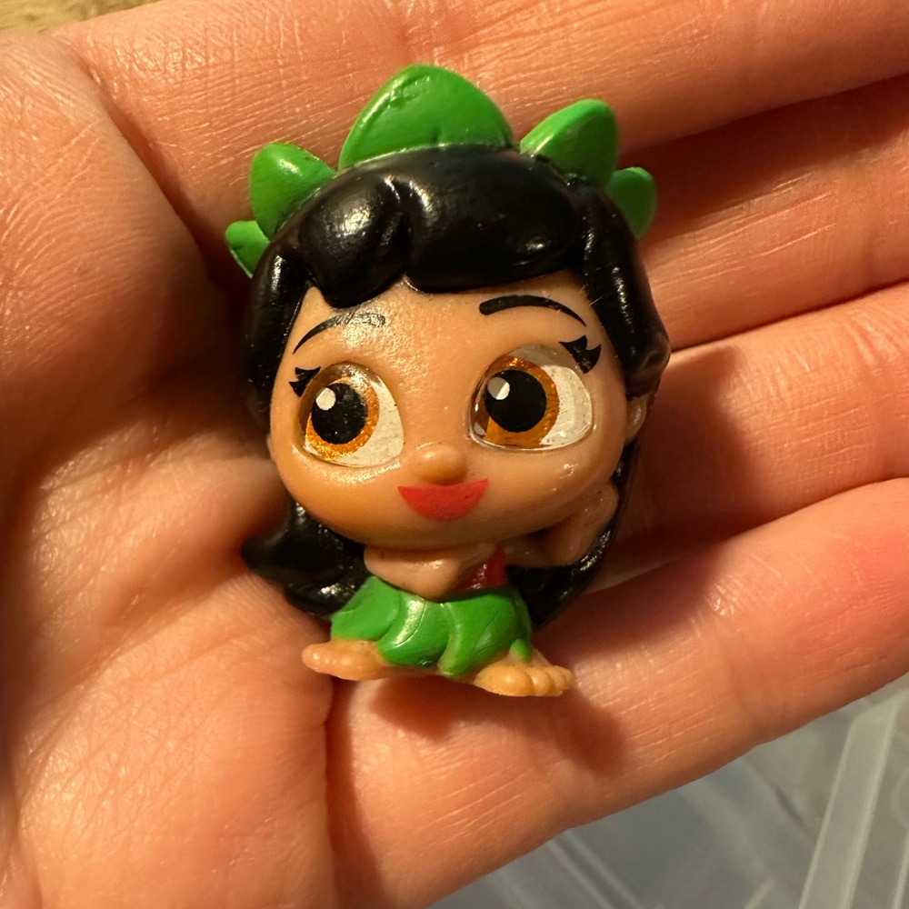 Disney Doorables Lilo Luau Series 4, HTF!